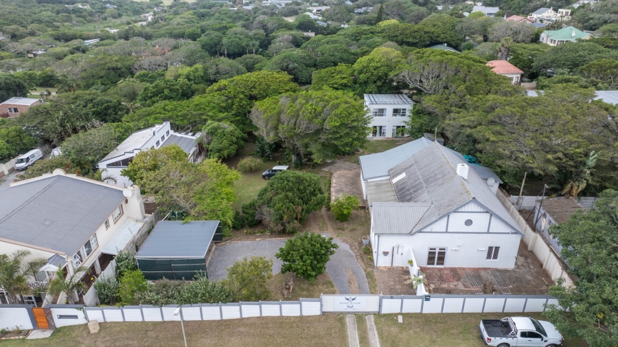 8 Bedroom Property for Sale in West Bank Eastern Cape